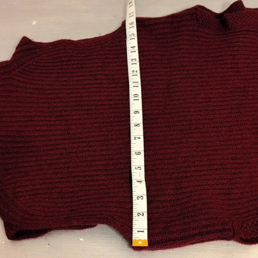 Aritzia Wilfred merino wool sweater vest burgundy Preppy Clean Girl Academic S - Picture 4 of 8